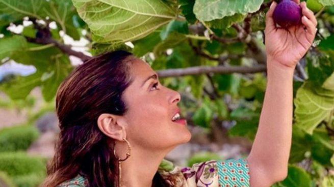 Salma Hayek nos descubre todos los beneficios de los higos, uno de sus secretos de belleza