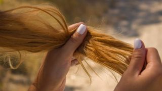 A qué se debe el cabello seco y qué remedios podemos aplicar