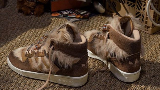 invadir Chispa  chispear considerado Las Adidas inspiradas en Chewbacca de Star Wars se venderán por 130 euros
