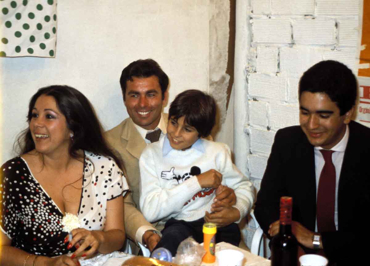 Francisco Rivera junto a su padre, Paquirri, e Isabel Pantoja en una imagen de archivo / GTRES