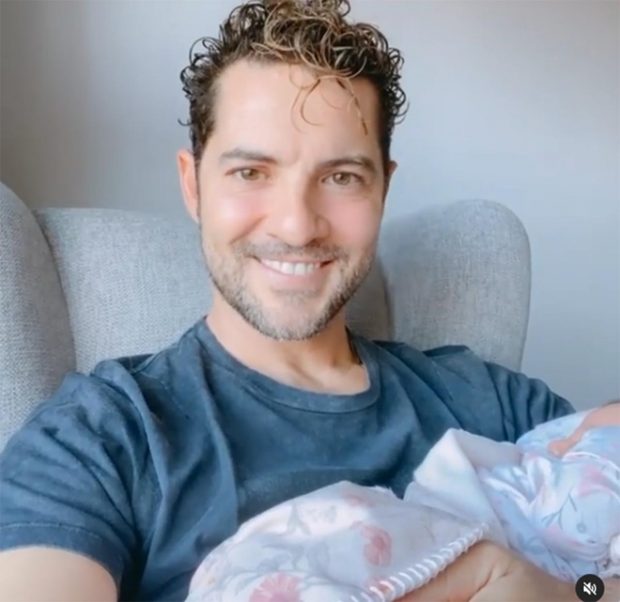 David Bisbal junto a su hija recién nacida, Bianca./Instagram @davidbisbal