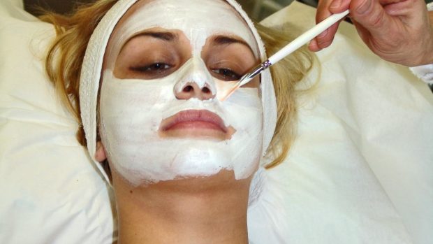 ¿Cómo exfoliar correctamente nuestra piel?