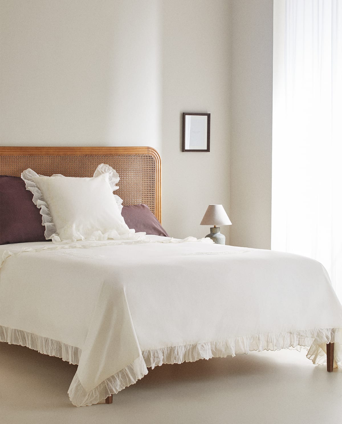 Zara Home vuelve al pasado con una colección de ropa de cama bordada y toallas con puntillas