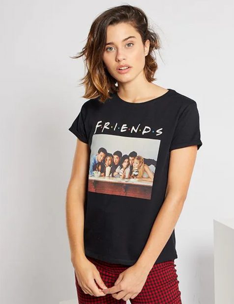 Camiseta de manga corta de 'Friends' de Kiabi./Kiabi