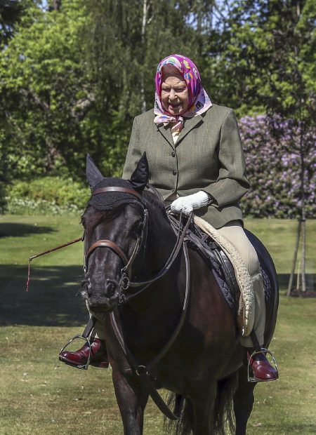 La reina Isabel II en una imagen de archivo./Gtres