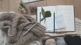 Vence al frío y al toque de queda con estas cuentas y cursos de crochet online