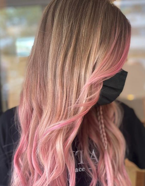 Tíñete el cabello Pink hair y descubre las tendencias de este 2021