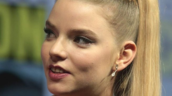 ¿Cómo son las melenas que lucieron Anya Taylor-Joy y Emma Corrin en los Globos de Oro?