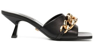 Esta es la versión low cost de Bershka de las sandalias de Versace de 750 euros