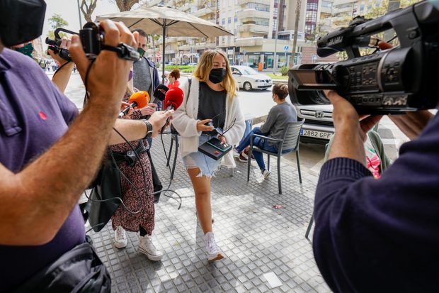 Rocío Flores visita a su padre Antonio David en Málaga./Gtres