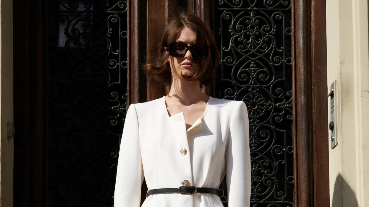 Zara clona el blazer blanco más bonito la nueva colección de YSL