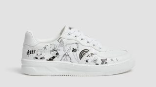 Las zapatillas deportivas Looney Tunes de Evan Rossell son una obra de arte de oferta