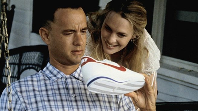 ventajoso radioactividad barricada Nike: Las zapatillas blancas más famosas de la historia del cine están de  oferta | Moda