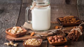 Estos son los principales beneficios de la leche de avellanas de Mercadona