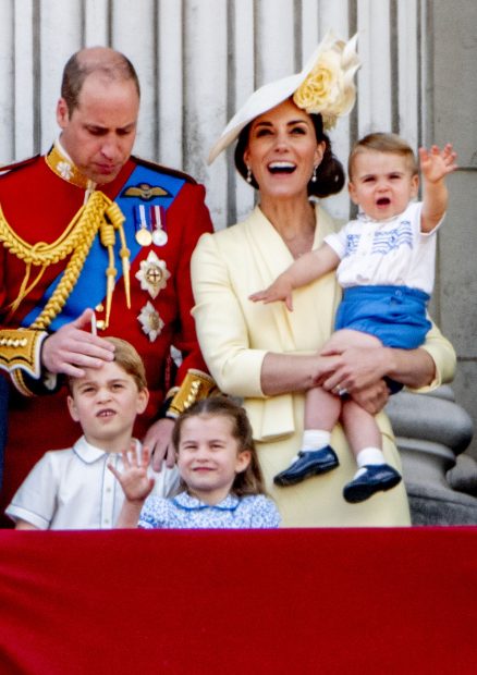 El príncipe Guillermo, Kate Middleron, los príncipes Louis y George y la princesa Charlotte en una imagen de archivo./Gtres