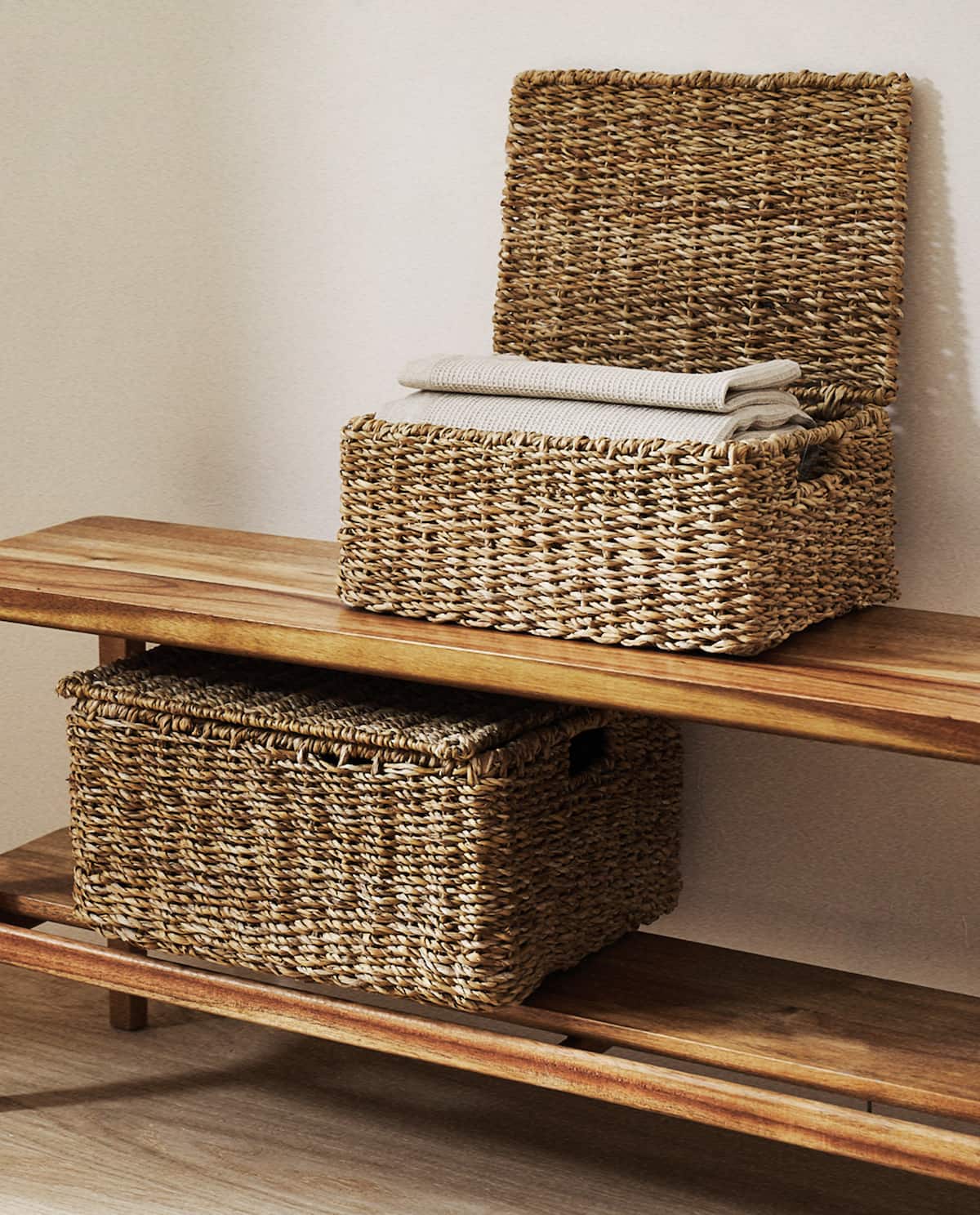 Guarda y decora, estas cestas de Zara Home te permitirán maximizar tu armario