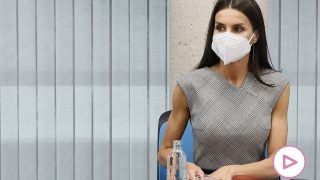 La Reina Letizia durante la reunión / Gtres