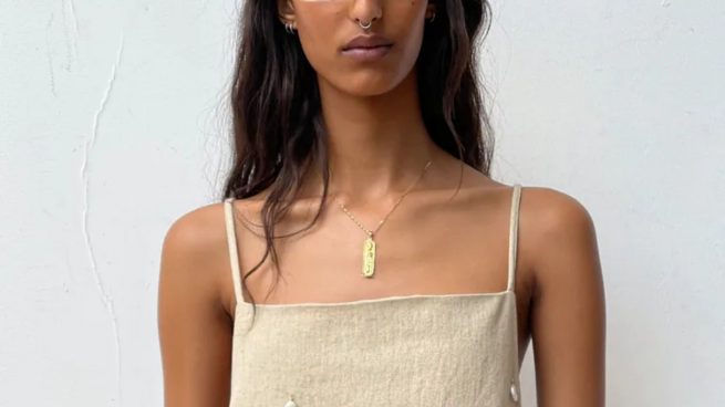 Este es el vestido de Zara que ha sido bautizado como el sueño de una noche de verano