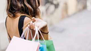 6 consejos para aprovechar las rebajas de verano 2021