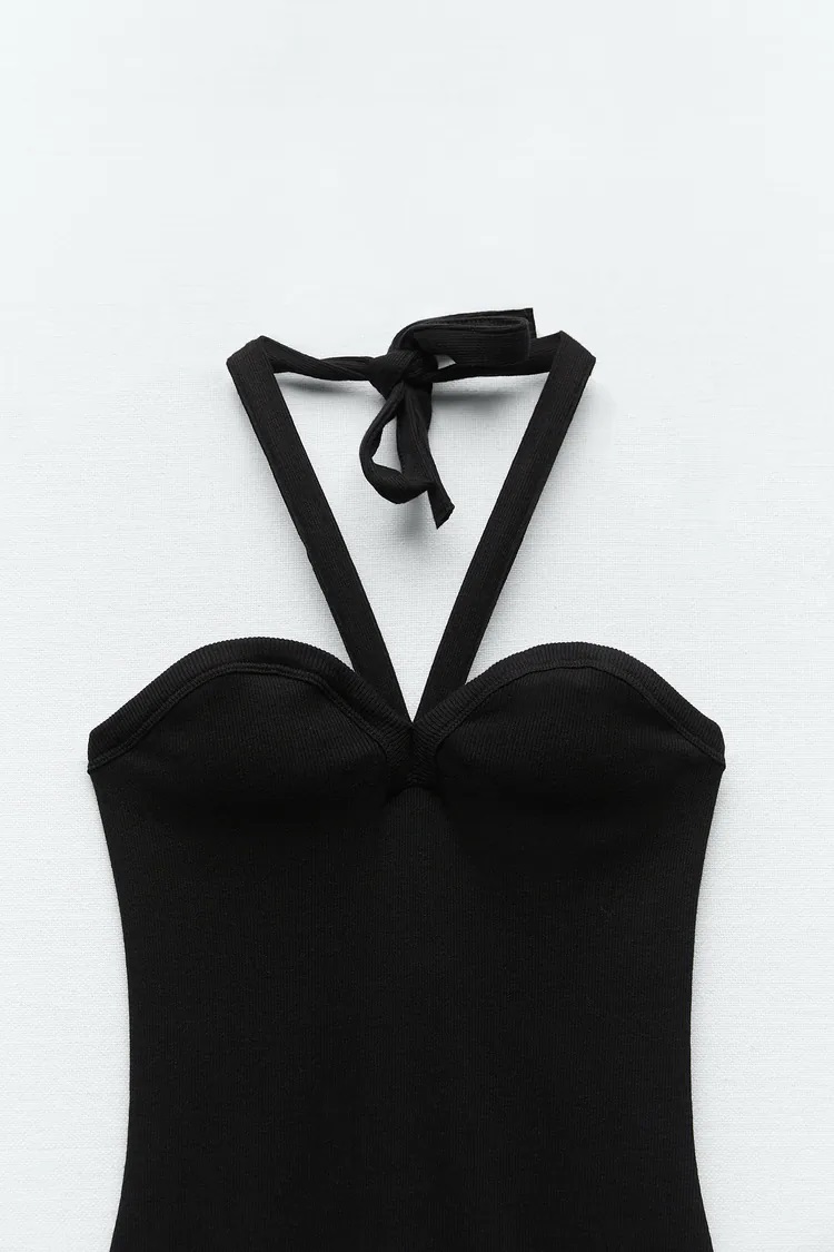 Rebajas Zara: El vestido negro más bonito de la historia del cine se vende por 12 euros