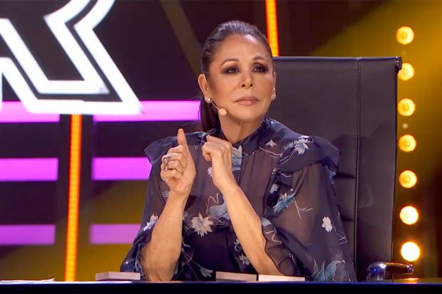 Isabel Pantoja forma parte del jurado de 'Top Star: ¿cuánto vale tu voz?'./Telecinco