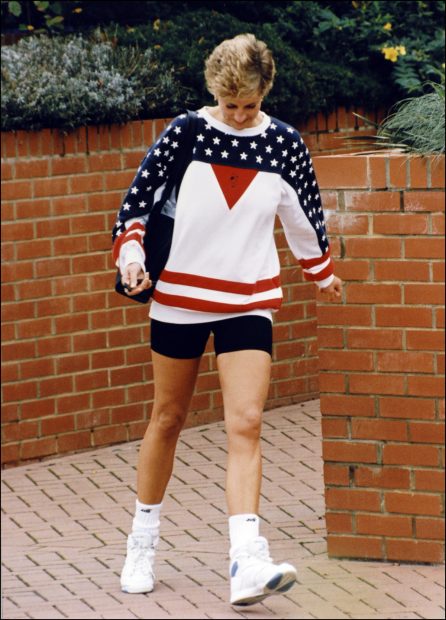 Lady Di apostaba por 'outfits' cómodos para su día a día. De hecho, cada vez que tenía un hueco practicaba deporte./Gtres