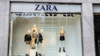 Olvídate de ir a la tienda: el truco que no conocías para que el envío de Zara te salga gratis