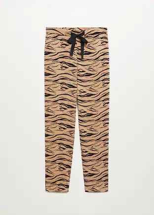 Mango Outlet: Estos son los pantalones de 3,99 que te solucionarán todos tus looks
