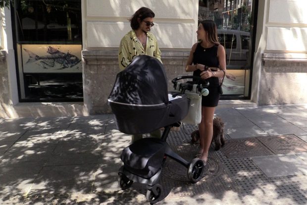 Marta Carriedo yRaúl Vidal por las calles de Madrid./Gtres