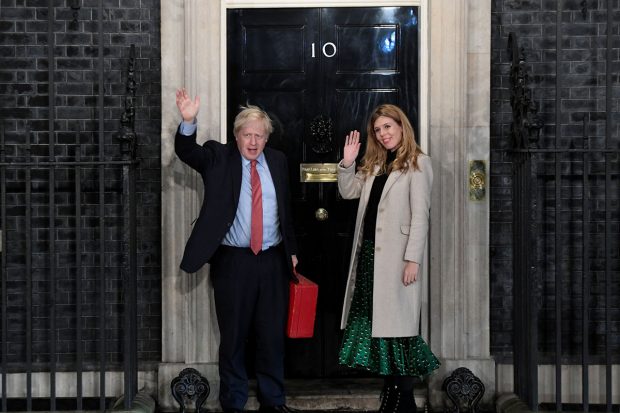 Boris Johnson y Carrie Symonds en una imagen de archivo./Gtres
