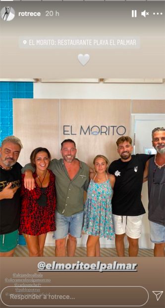 Antonio Canales y Olga Moreno se han reunido en el sur para pasar una velada de lo más agradable./Instagram @rotrece