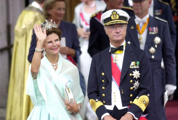 Despliegue de estilo, fiascos y curiosidades: la boda de Mette Marit y Haakon al detalle veinte años después