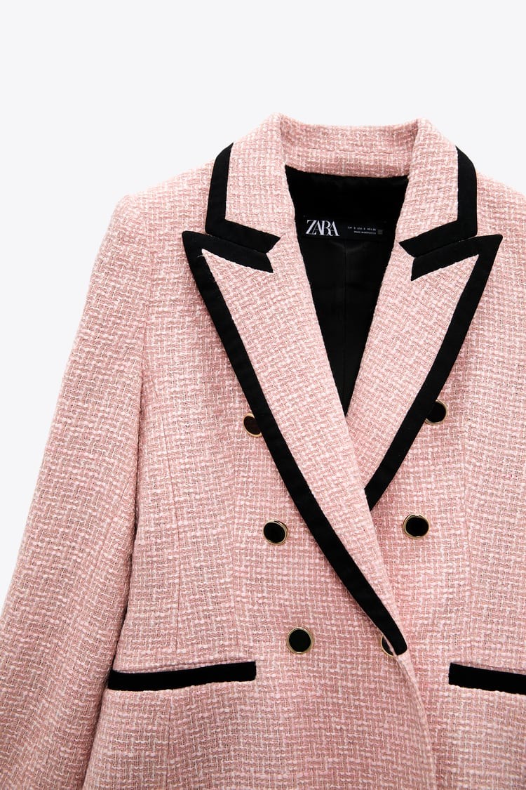 Quedan pocas unidades en Zara: la chaqueta estilo Chanel rebajada