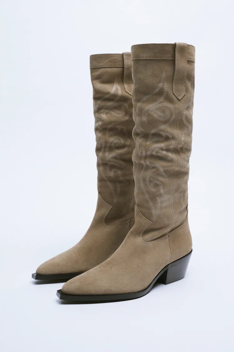 Los botines de piel de estilo cowboy de Zara son la única alternativa a las botas agotadas