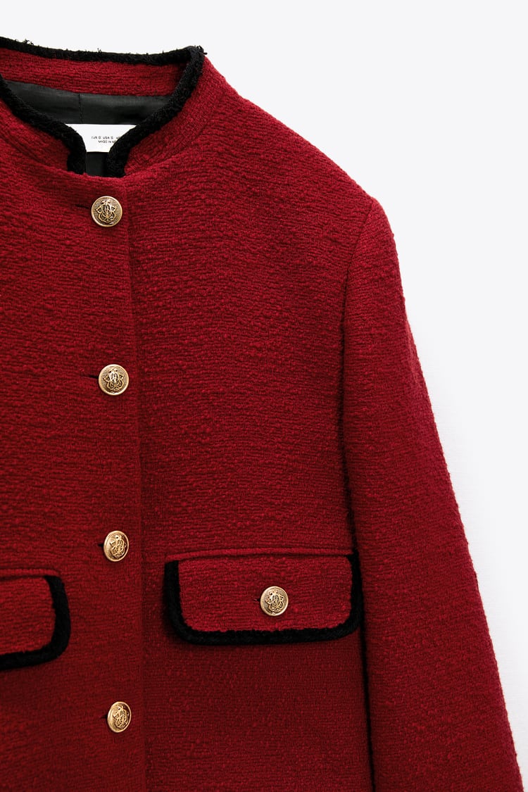 Zara tiene la chaqueta de entretiempo perfecta y parece de una colección de Chanel
