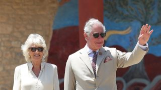 El príncipe Carlos en Grecia con Camilla.  / Gtres