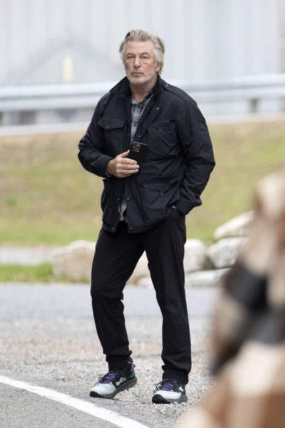 Alex Baldwin dando un paseo./Gtres