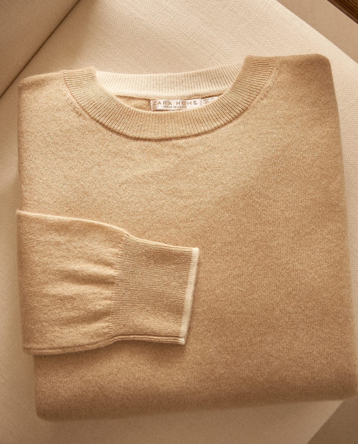 Zara Home tiene el jersey que necesitabas para este invierno, estar en casa cómodamente o salir de ella marcando estilo es posible