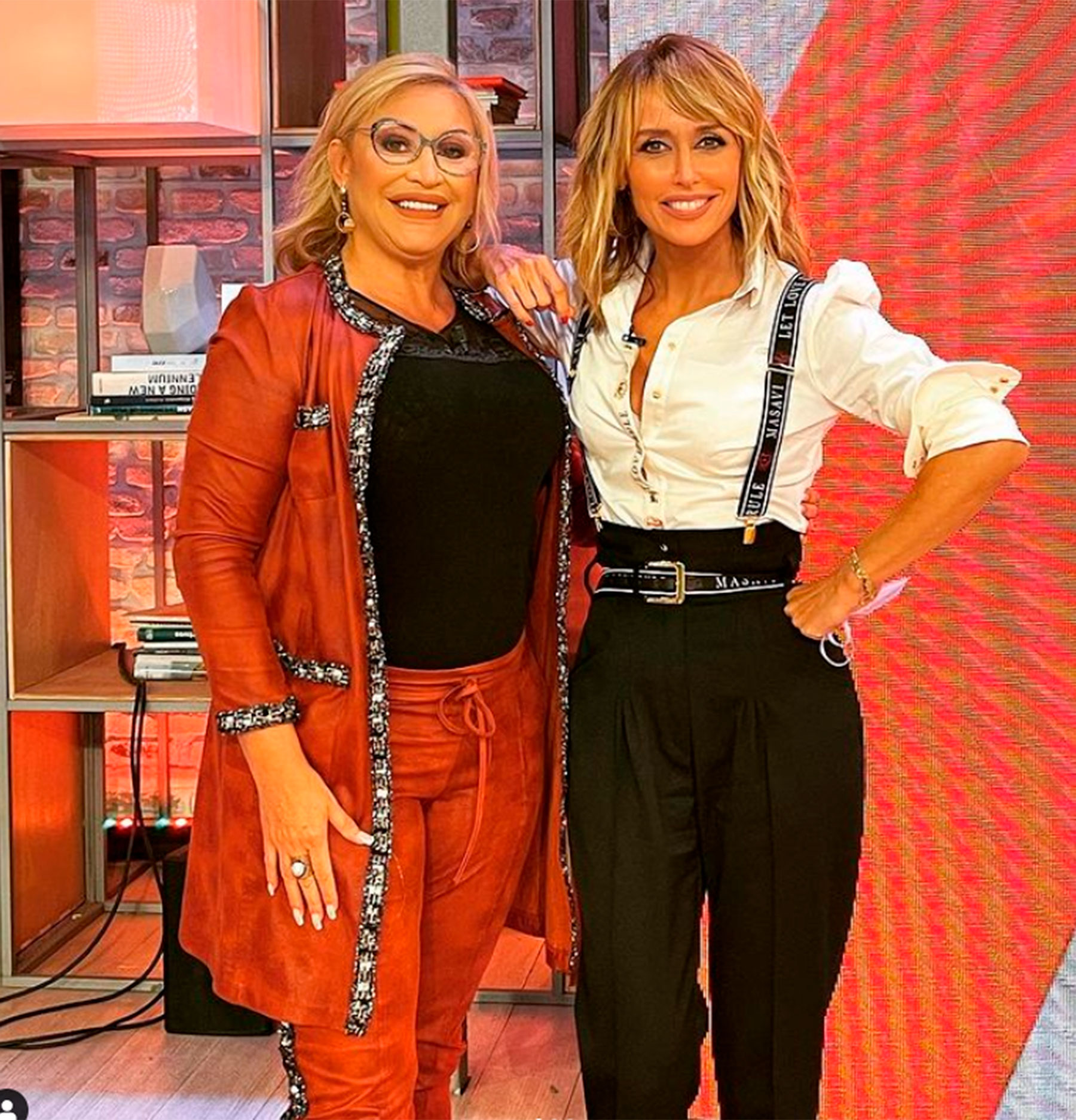 Raquel Mosquera y Emma García, en plató / Instagram