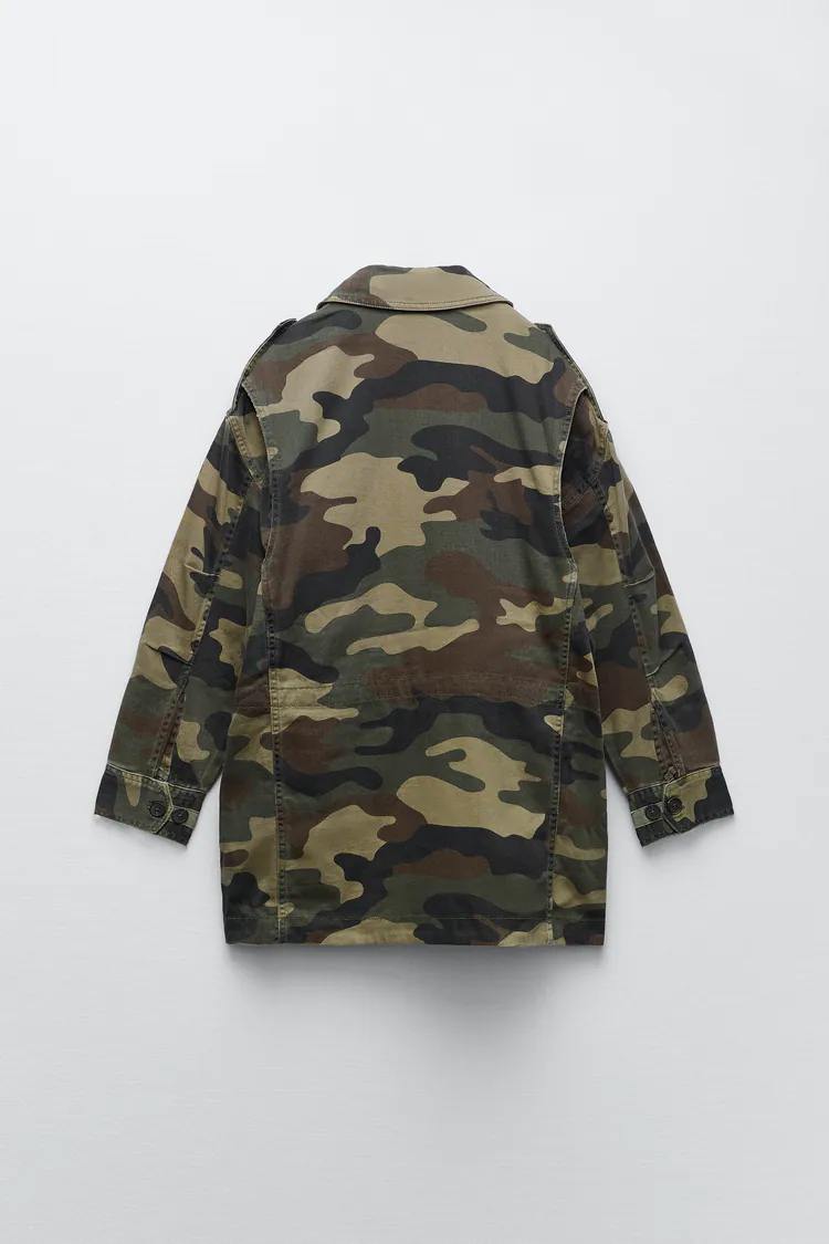 La chaqueta militar ideal para ir a la oficina que está súper rebajada en Zara