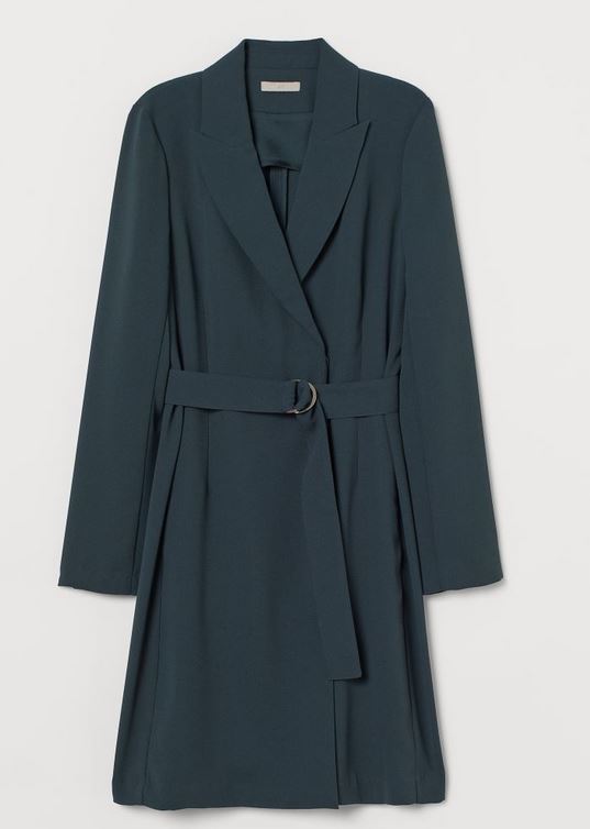 El vestido blazer más elegante está en H&M y cuesta 20 euros menos
