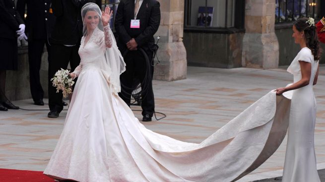 Kim Kardashian y Kate Middleton en el top 10 de los vestidos de novia más  caros de la historia