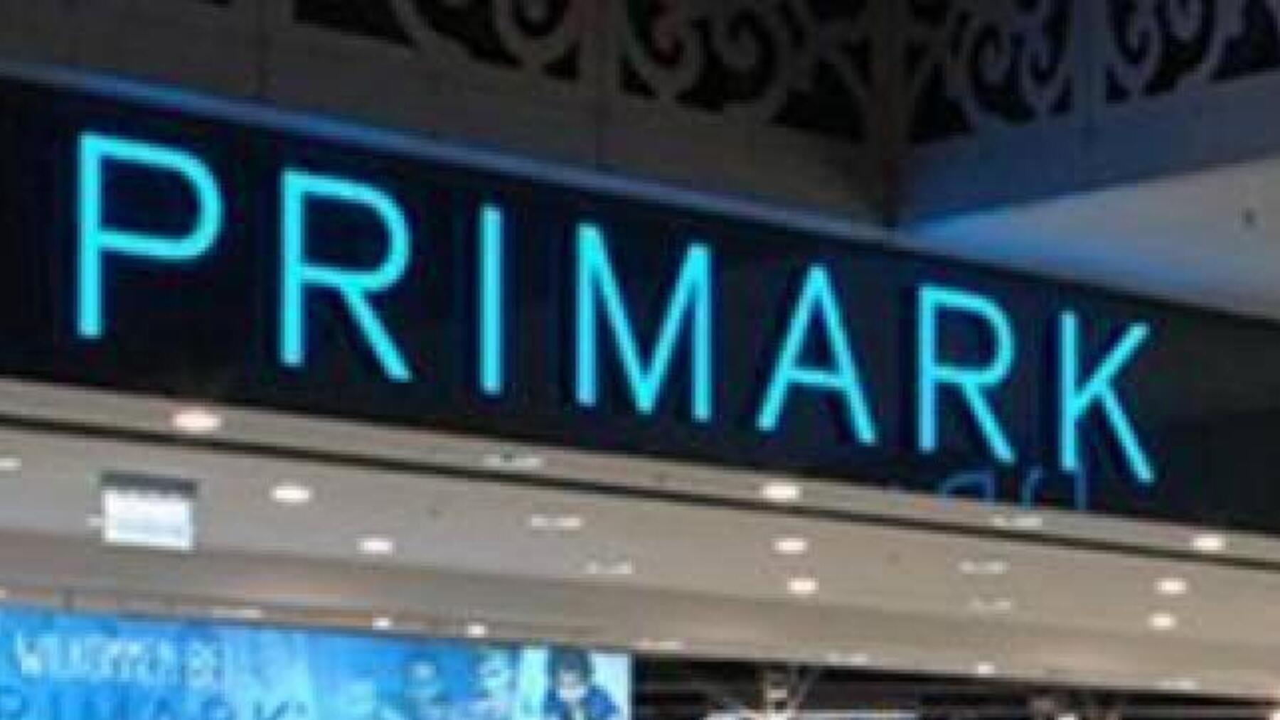 Mareo entregar inferencia Primark tiene el traje de esmoquin más barato del mercado