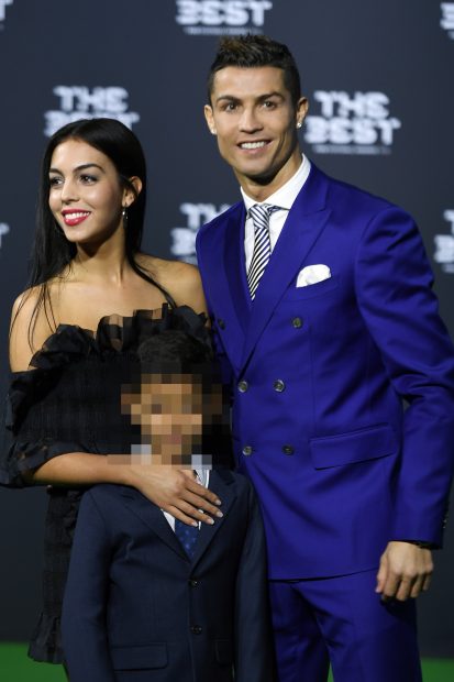 Cristiano Ronaldo y Georgina con Ronaldo Jr / Gtres