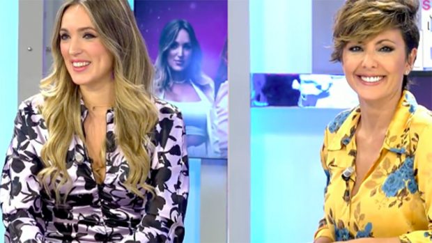 Marta Riesco y Sonsoles Ónega en 'Ya son las 8'./Telecinco