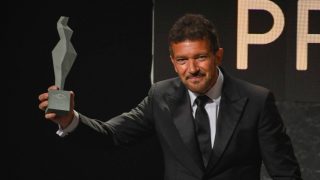Antonio Banderas en los premios Carmen/ Gtres