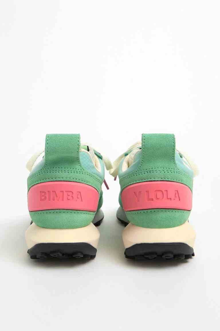Cómoda y elegante: Las zapatillas de Bimba y Lola que te pegan con todo 40 euros más rebajadas