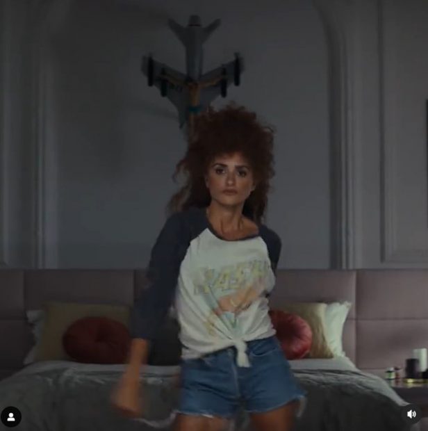 Penélope Cruz con el pelo rizado / Instagram