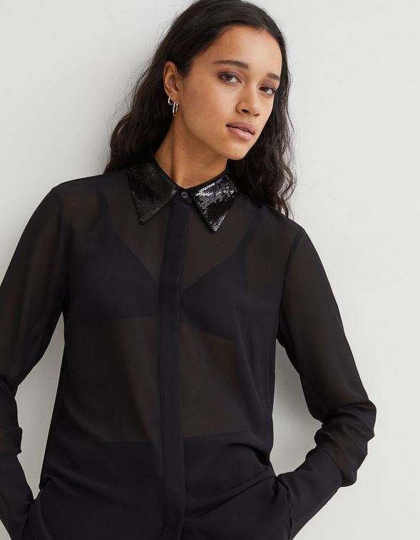 Elegante y cómoda: H&M vende su camisa estrella a un precio low cost