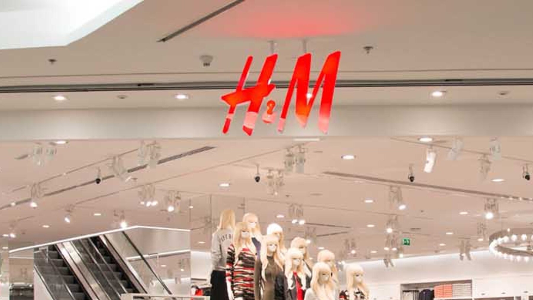 h&m burjuman contact number